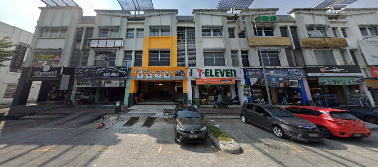 Kemuning Utama Commercial Centre image