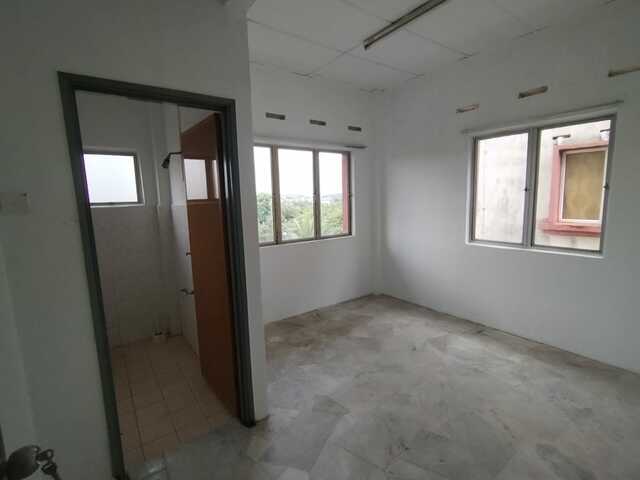 Kekwa Apartment @ Putra Perdana image