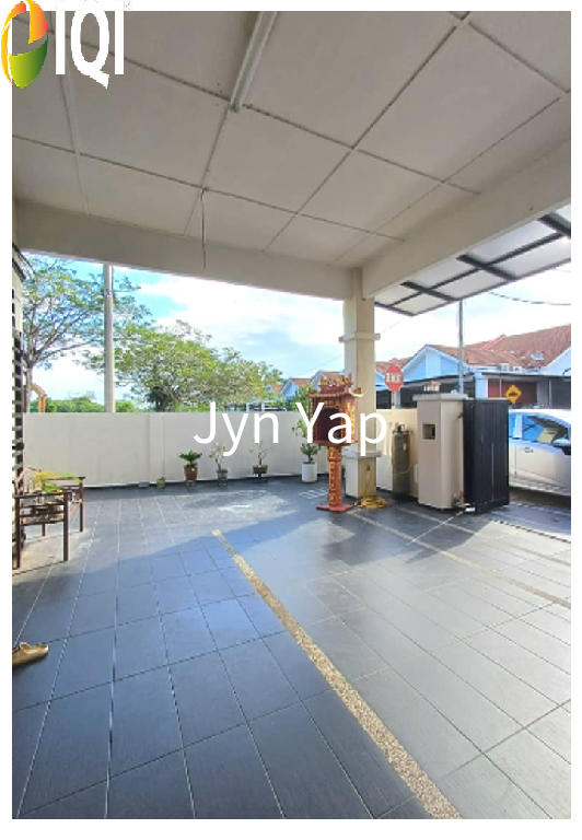 Single Storey Terrace House End Lot image