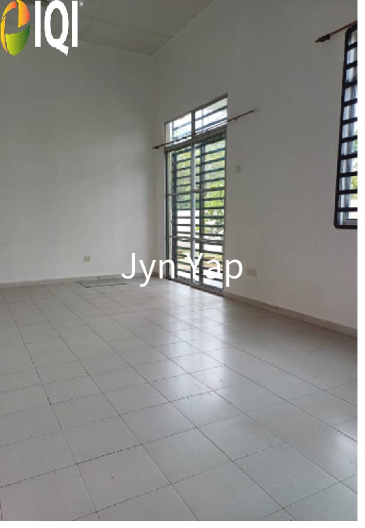 Single Storey Terrace House End Lot image
