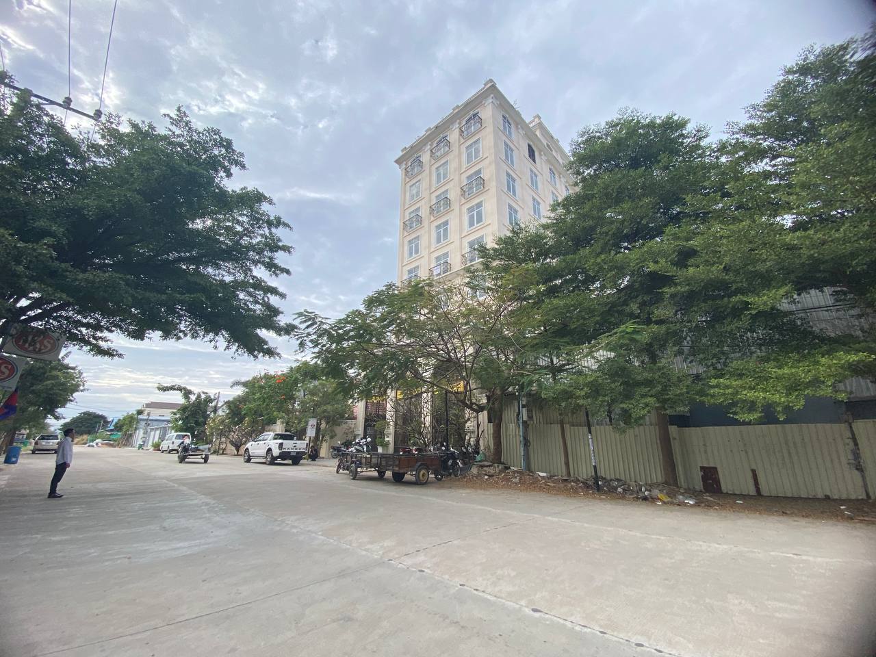 Building for Rent image