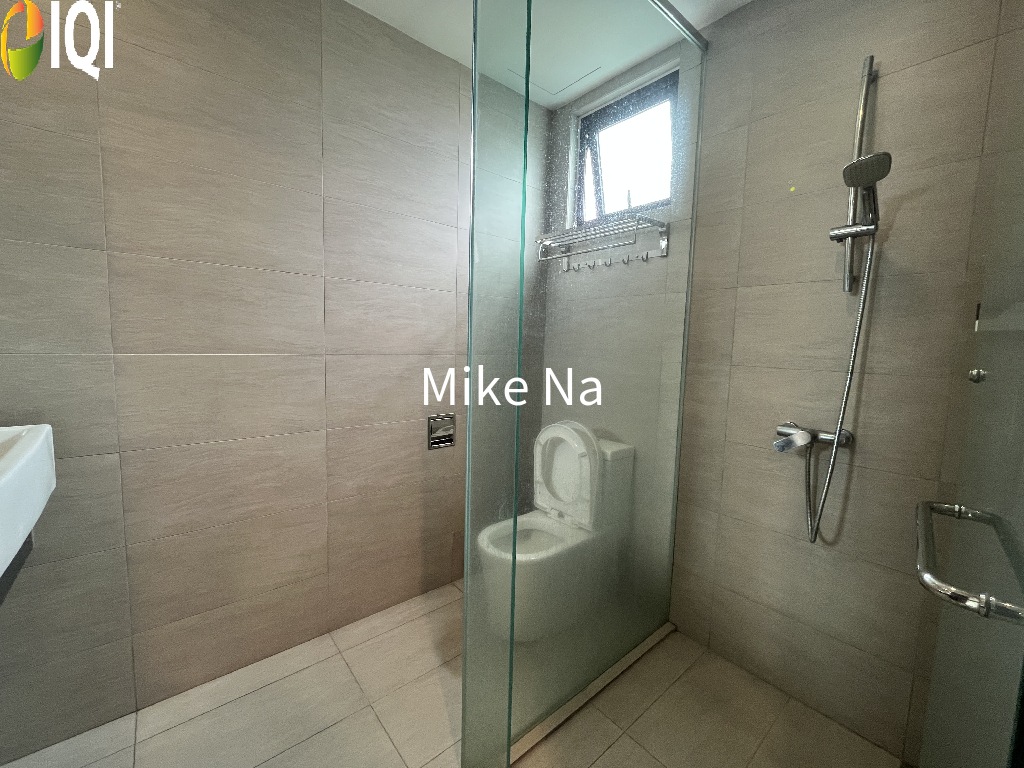 Tropical Villa Luxury Service Suites image