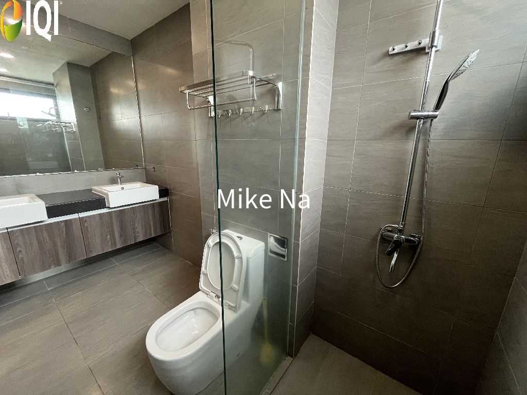 Tropical Villa Luxury Service Suites image