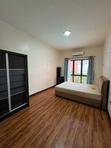 MARINA COURT RESORT CONDOMINIUM image