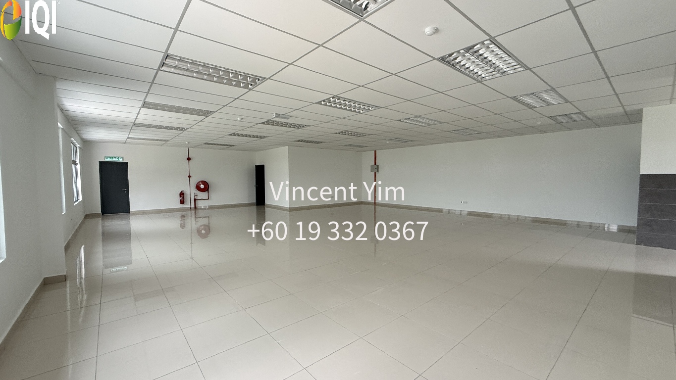 Serenia City Sepang Factory for Rent – 3-Storey Office & Single-Storey Warehouse, Ready to Move In image