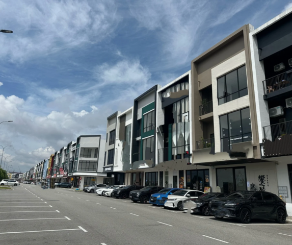 Crest @ Austin Emerald 2 image