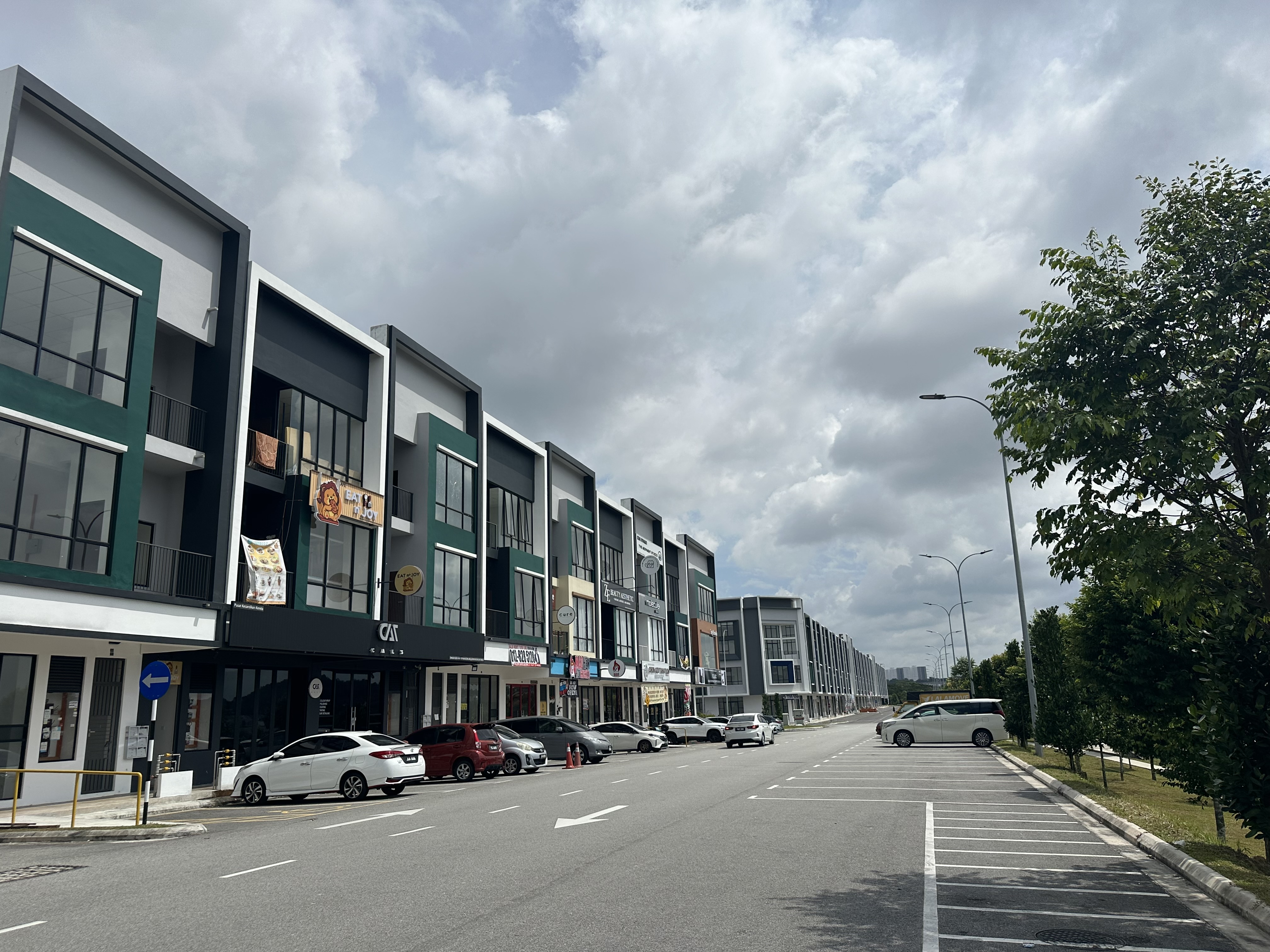 Crest @ Austin Emerald 2 image