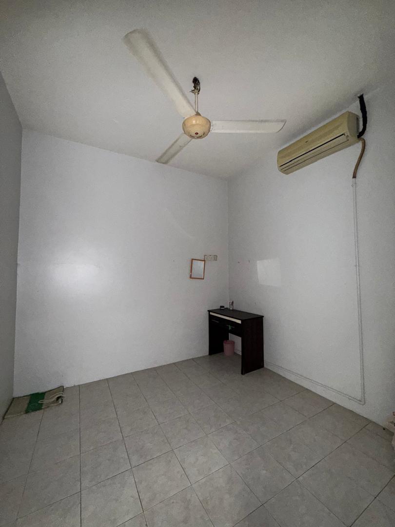 Jalan Tepi Sungai  image