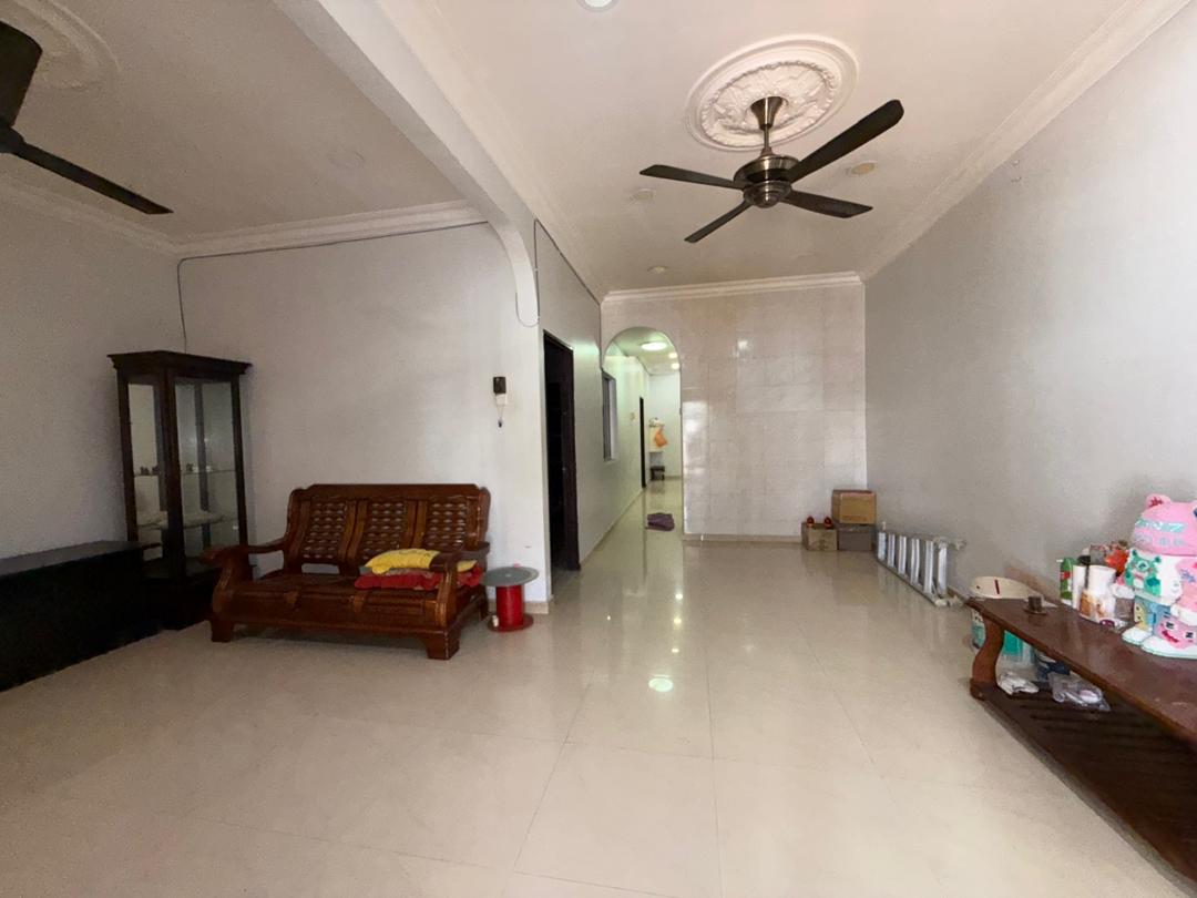 Jalan Tepi Sungai  image