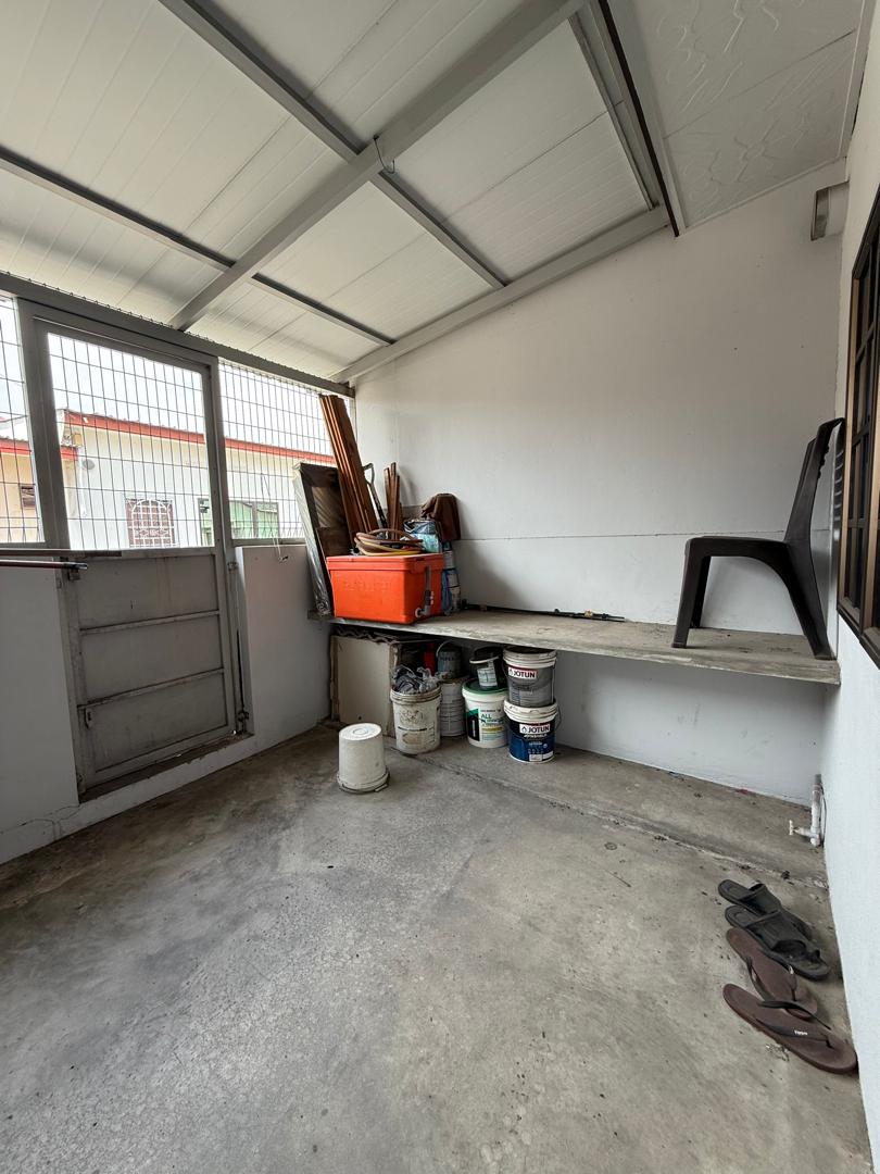 Jalan Tepi Sungai  image