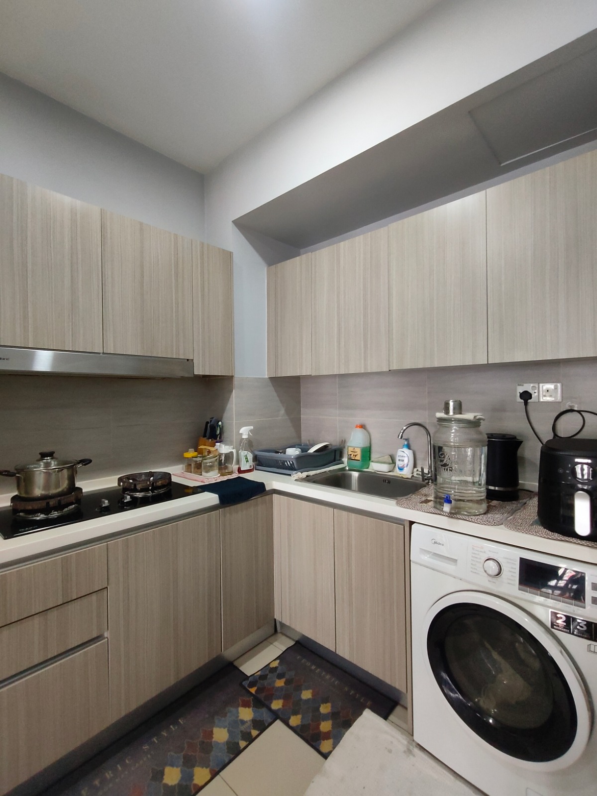 Gravit8 Residence image