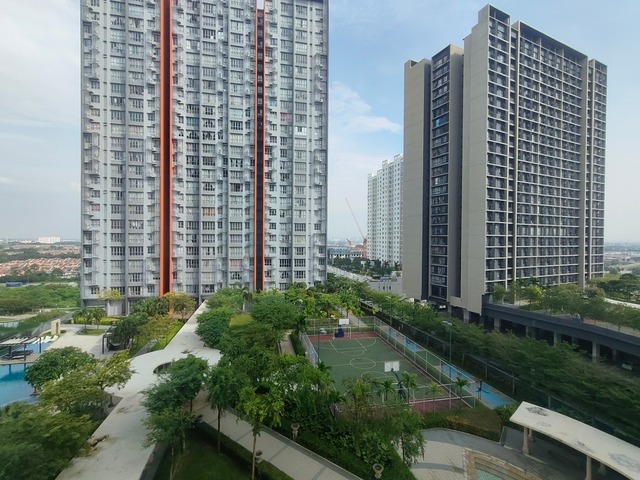 Gravit8 Residence image