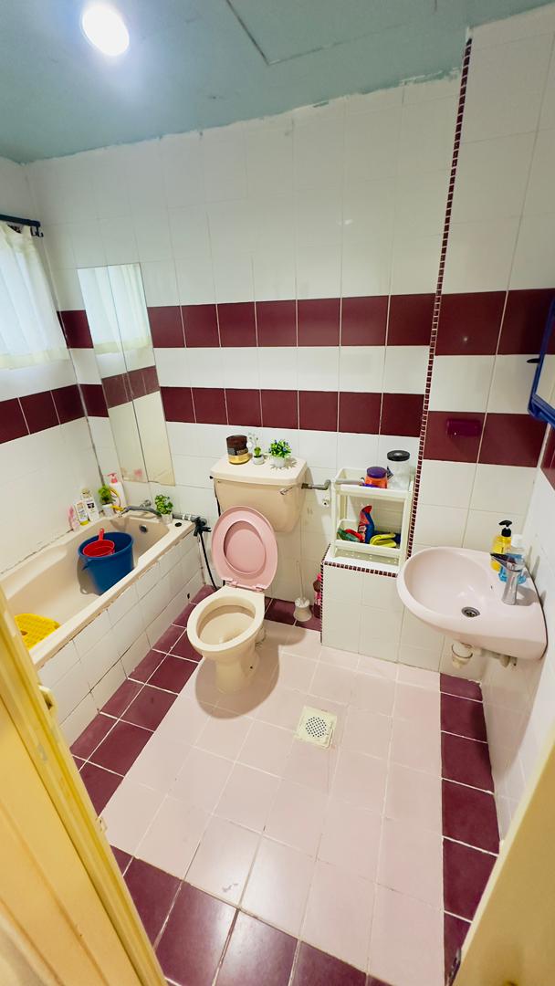 Taman Lembah Maju 600 Apartment image