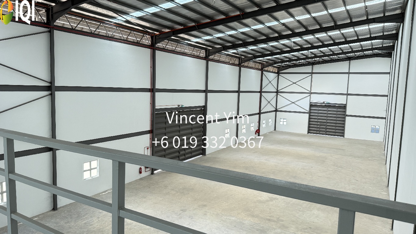 Brand New 3-Storey Semi-Detached Corner Factory with Large Land | ETP Meru Industrial Park, Klang image