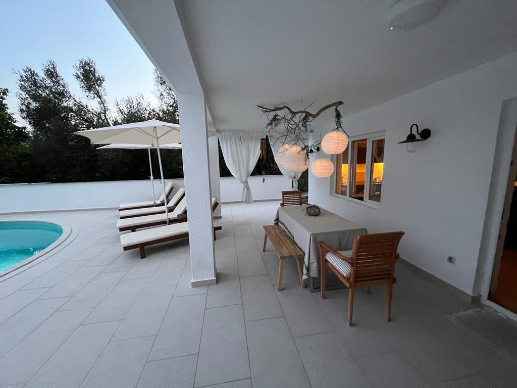 Charming Family House with Pool, Green Yard & Stunning Sea Views image