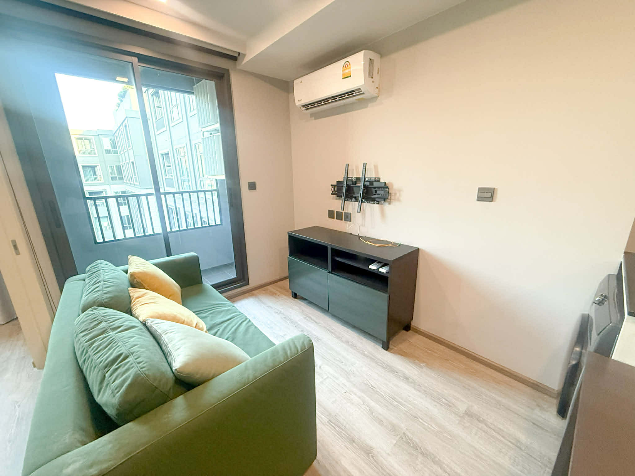 For Sale Maestro 19 Ratchada 19 – Pool View image