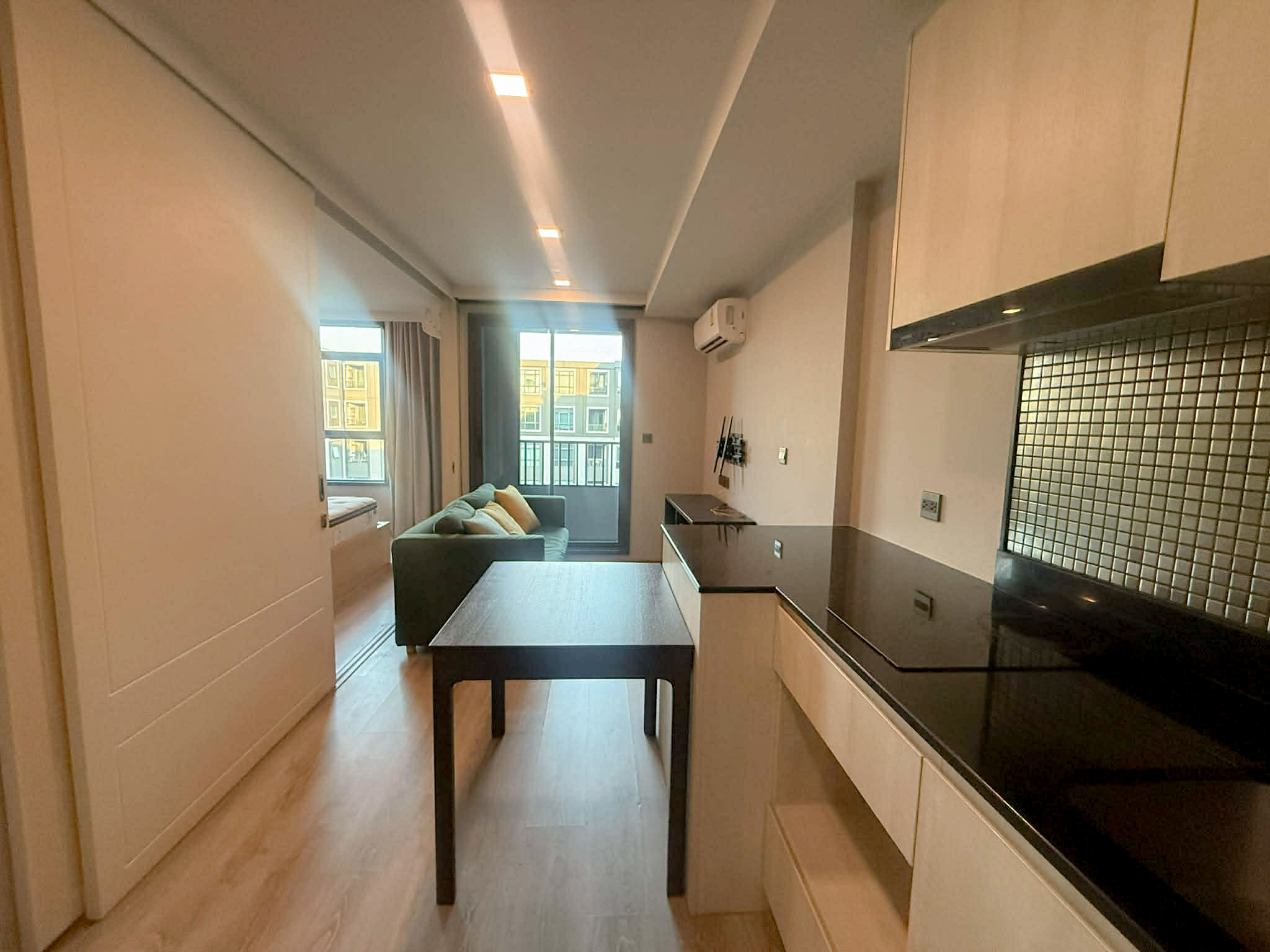 For Sale Maestro 19 Ratchada 19 – Pool View image