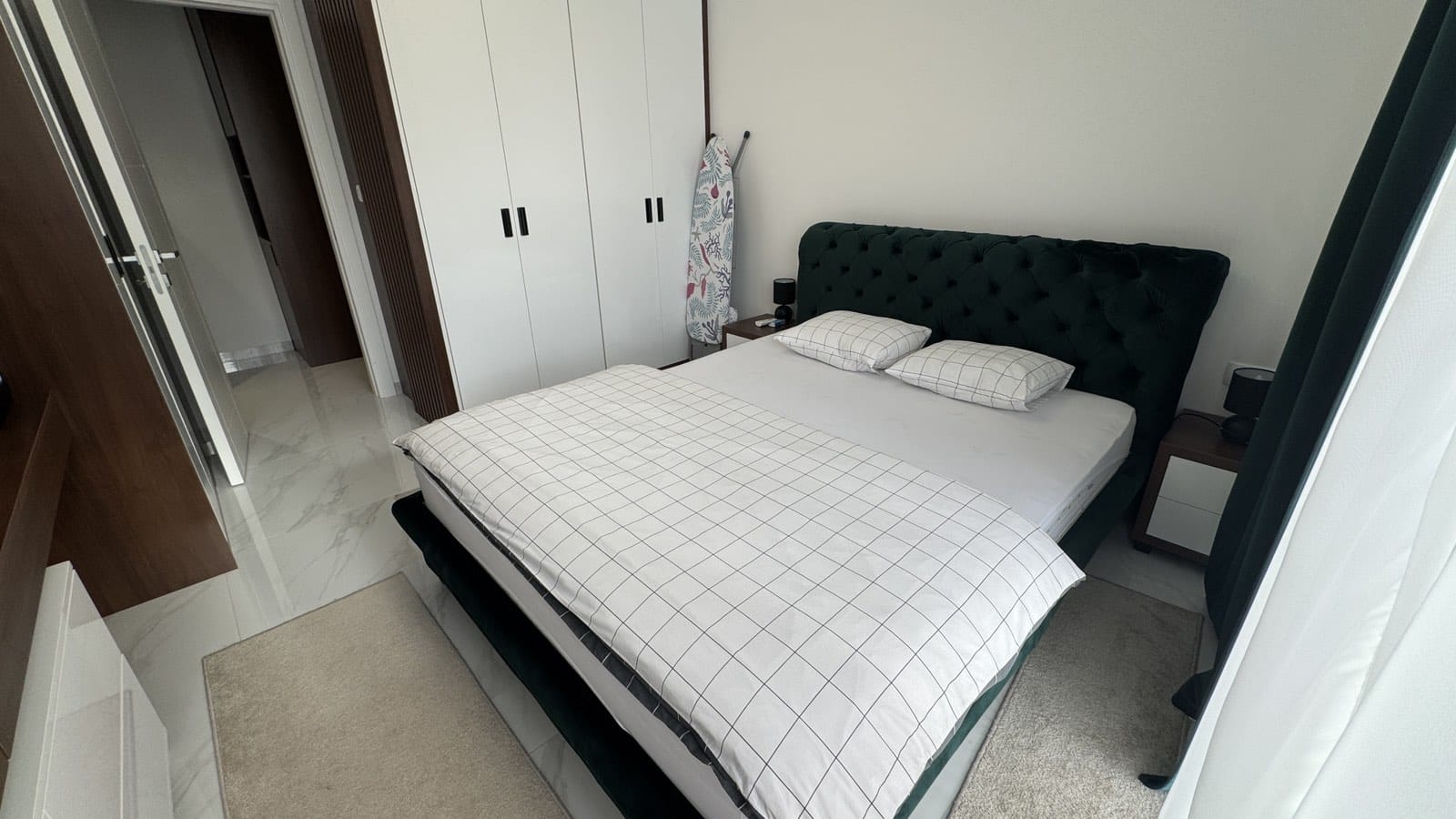 One-bedroom apartment in the Aura Tower building image