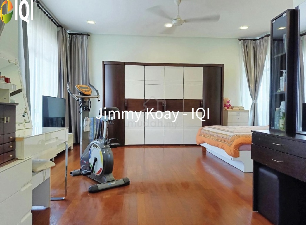 3.5-Storey Endlot Bungalow @ Changkat Kiara Surya image