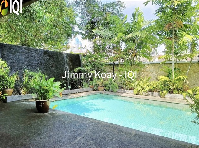 3.5-Storey Endlot Bungalow @ Changkat Kiara Surya image