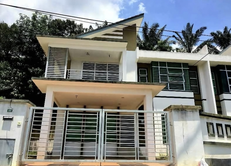 Double storey corner lot