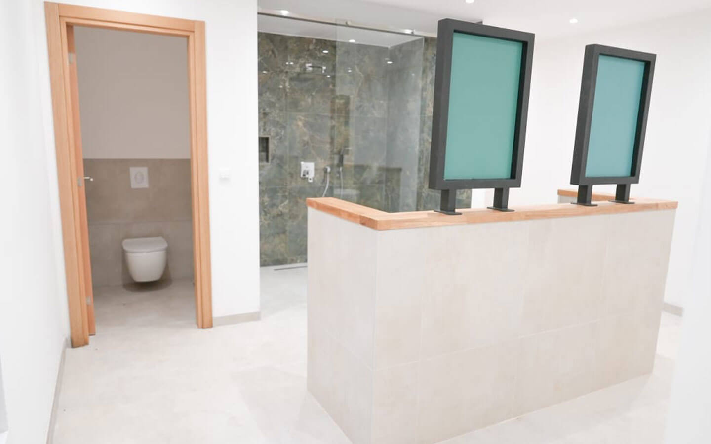 Luxury Four-bedroom Villa with Sea Views image