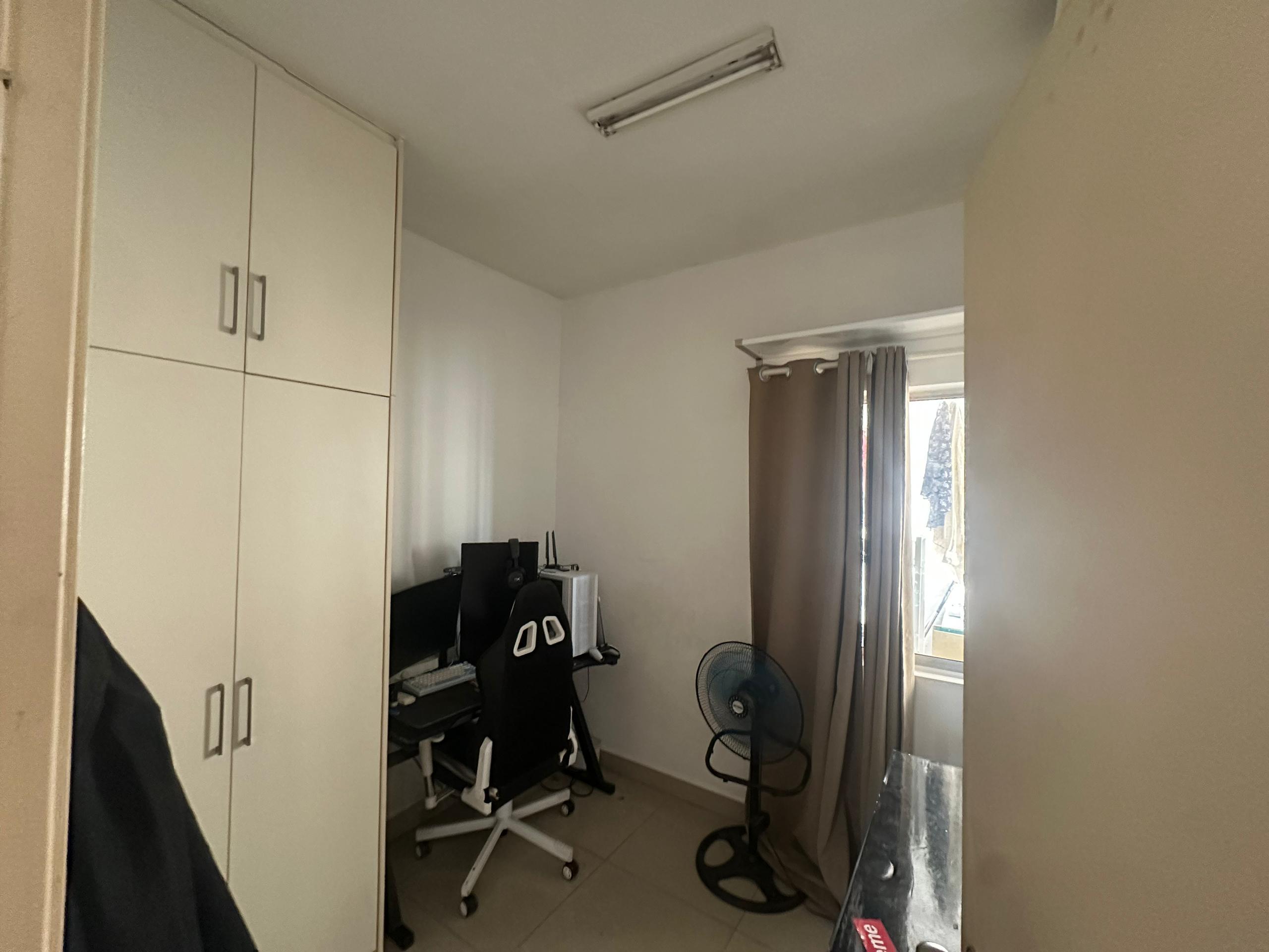 Connaught Avenue image