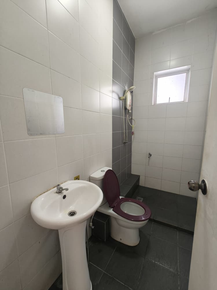 The palm condo Kinarut image