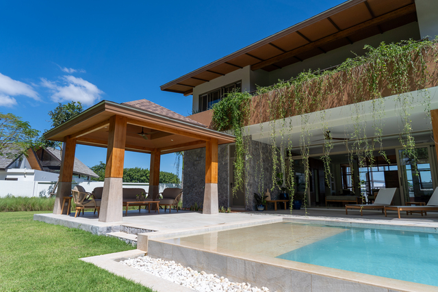 A Low-Density Pool Villa Investment in Cherngtalay image