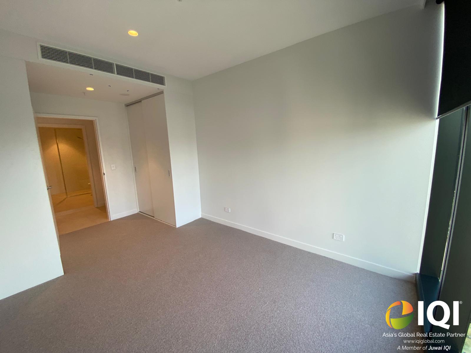 Sky-High City Living in the Heart of Perth! image