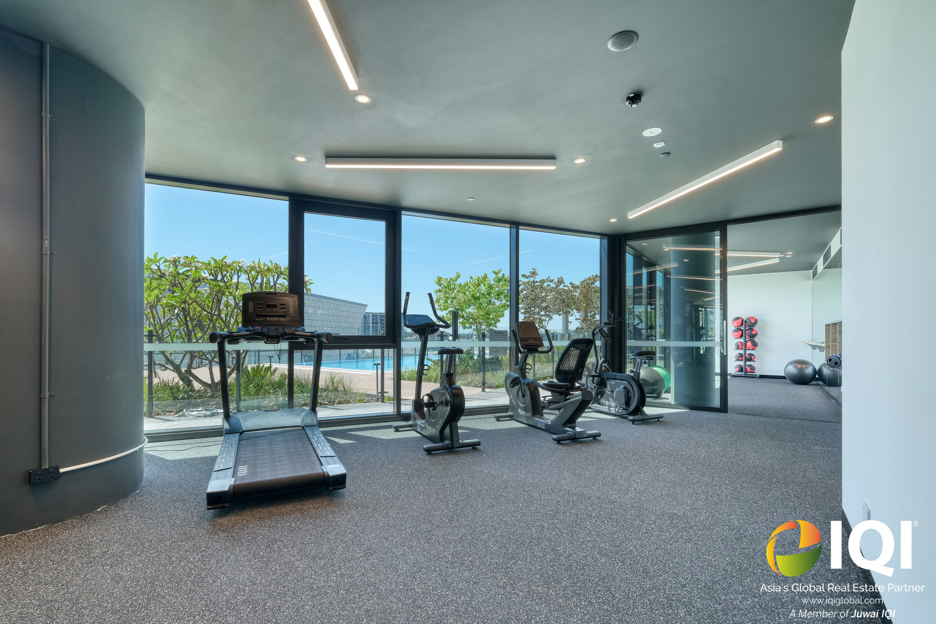 Sky-High City Living in the Heart of Perth! image