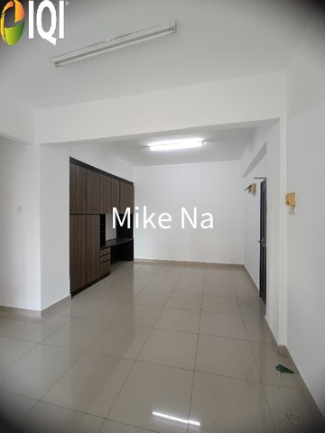 Evergreen Park Acorn and Hazel image