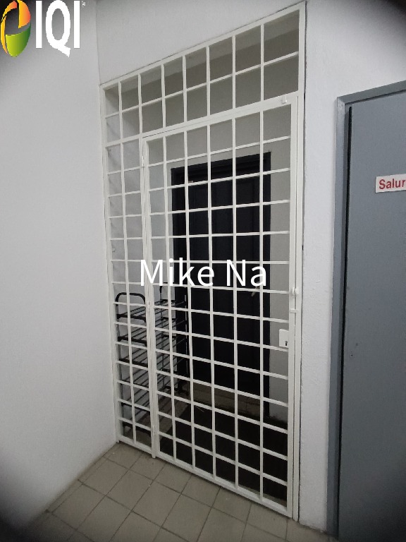 Evergreen Park Acorn and Hazel image