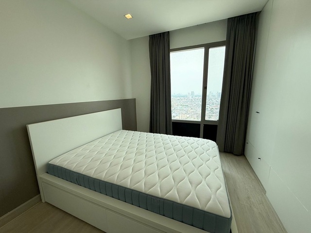 Rare Riverfront Residence in Bangkok | High-Floor Exclusive Unit | Starview Rama 3 For Sale image