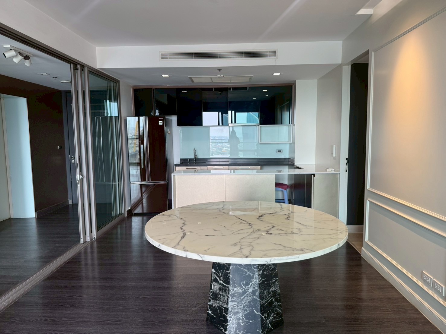 Rare Riverfront Residence in Bangkok | High-Floor Exclusive Unit | Starview Rama 3 For Sale image