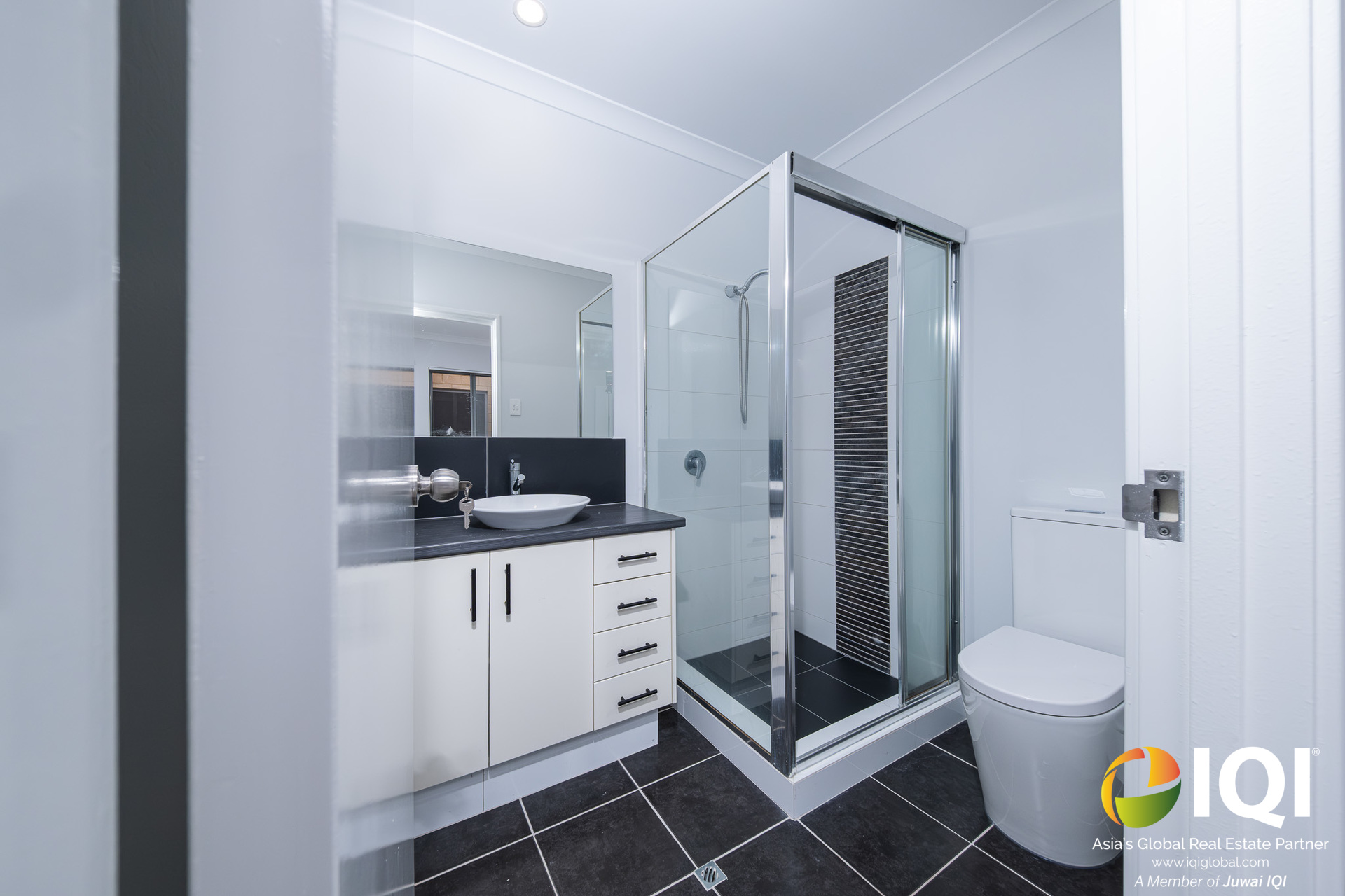 Fully Renovated & Move-In Ready – Modern Comfort in Westminster
 image