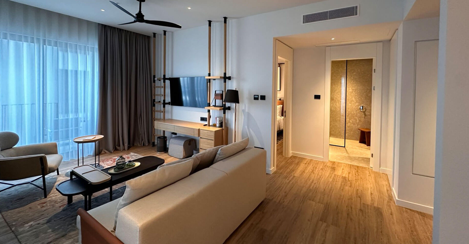 Elegant One-Bedroom Apartment for Sale in Porto Montenegro image