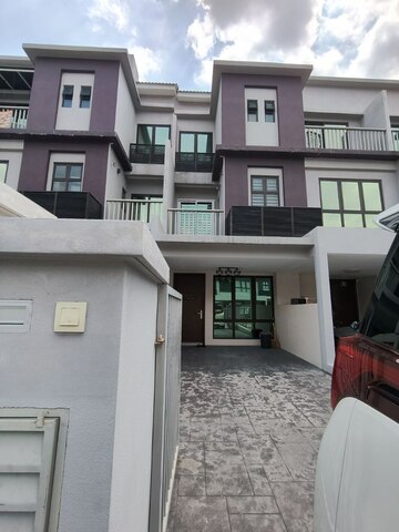 The Strata Link Townhouse Bandar Puteri Bangi photo