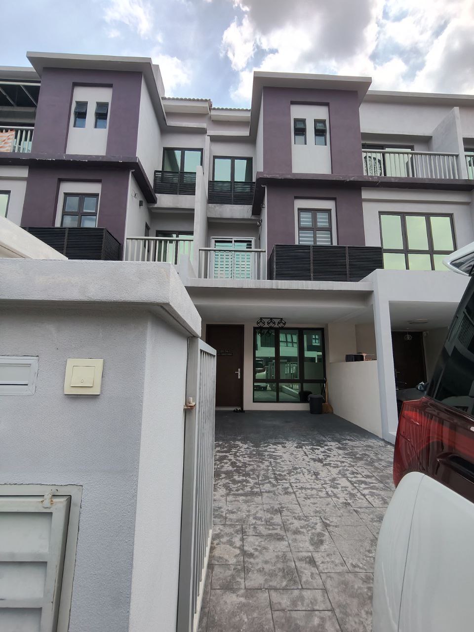 The Strata Link Townhouse Bandar Puteri Bangi image