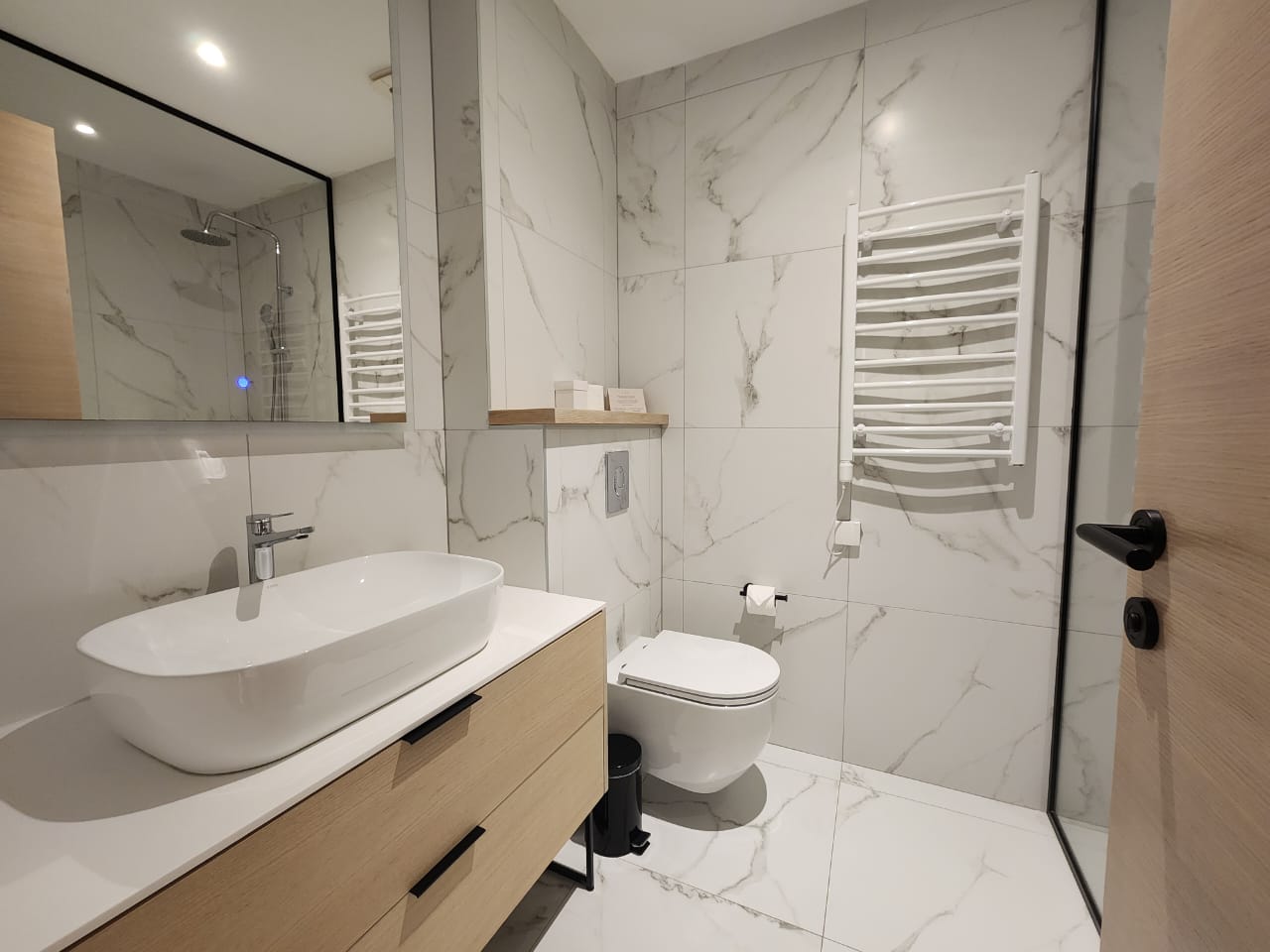 Modern Two-Bedroom Apartment in Lazure Residential Complex image