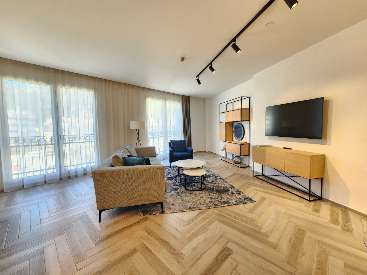 Modern Two-Bedroom Apartment in Lazure Residential Complex image
