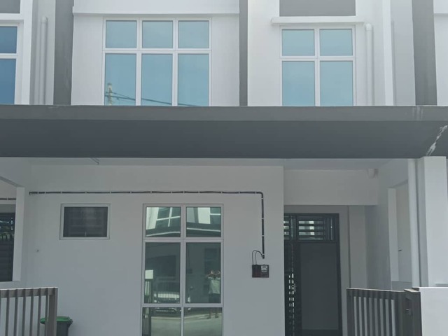 Taman La Casa Lunas