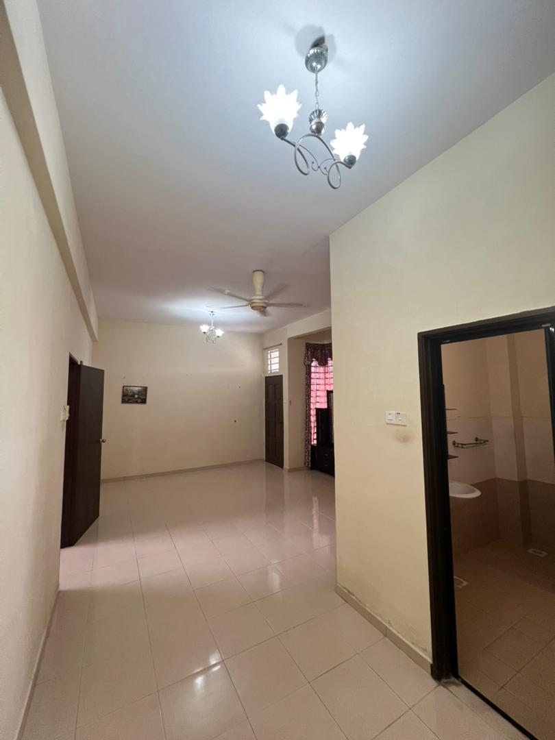 Taman Bukit Kristal image