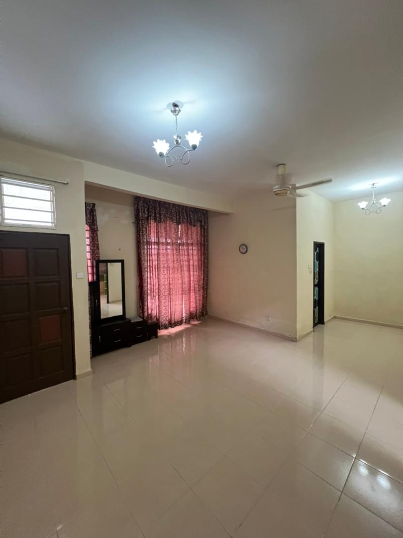 Taman Bukit Kristal image