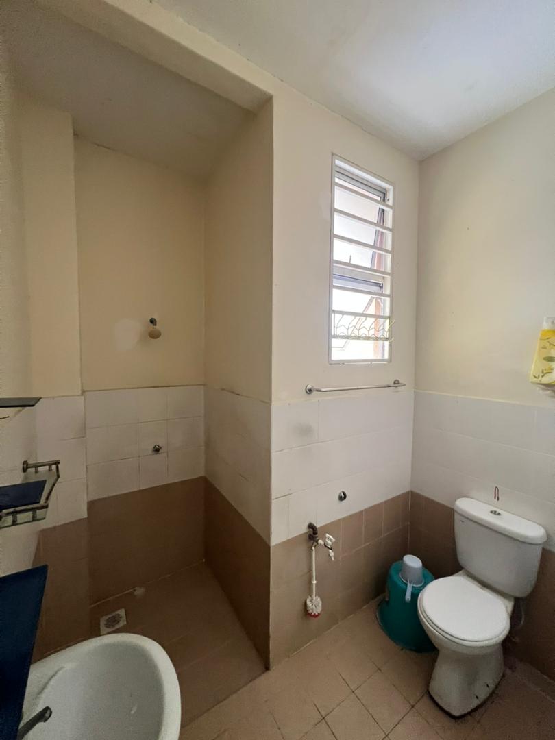 Taman Bukit Kristal image