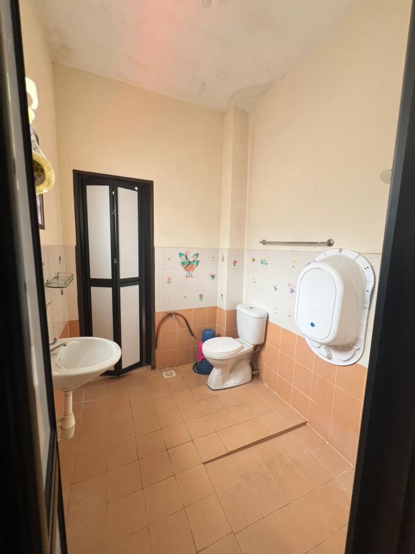 Taman Bukit Kristal image