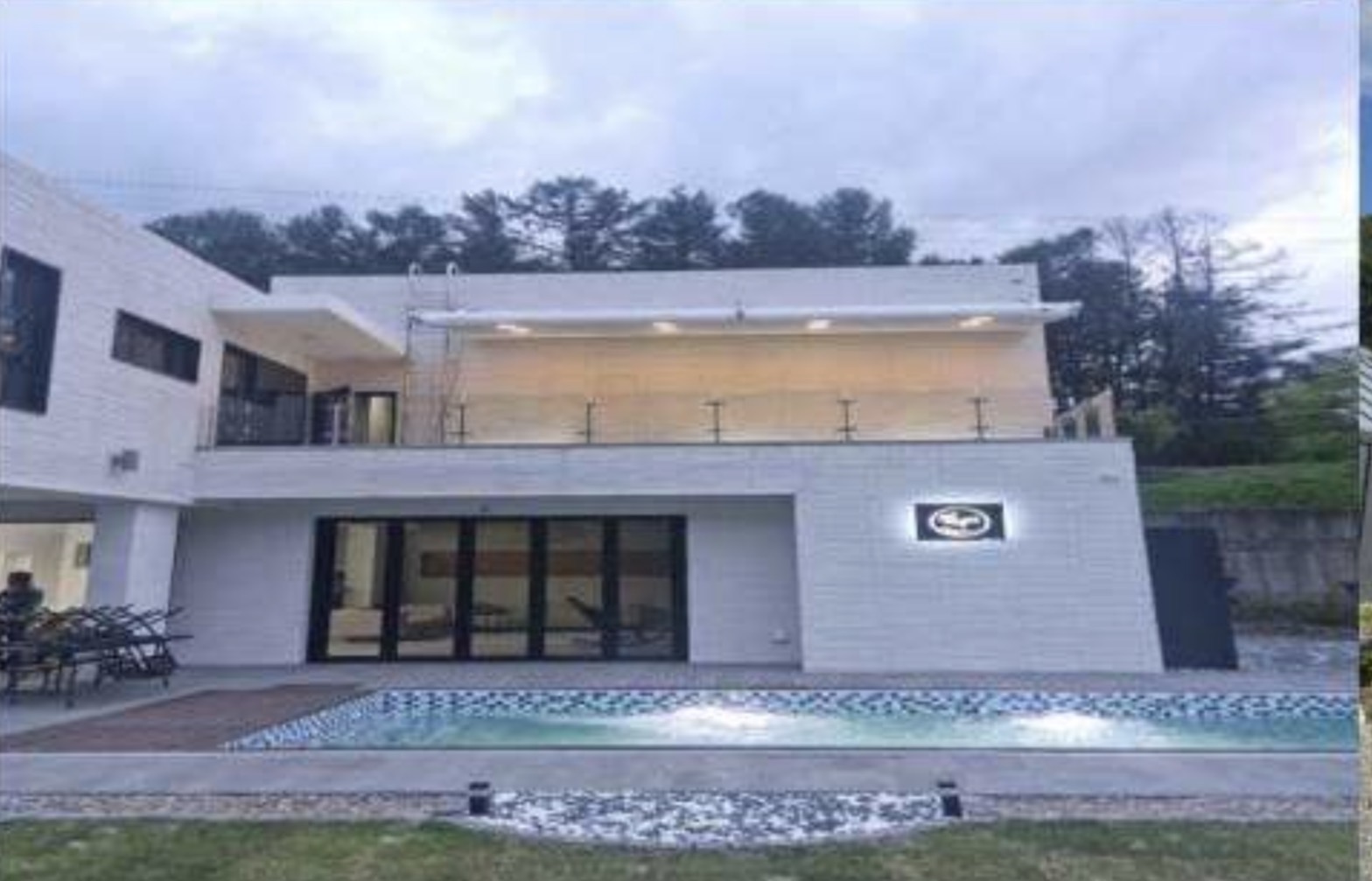 Suneung Creekside Villa image