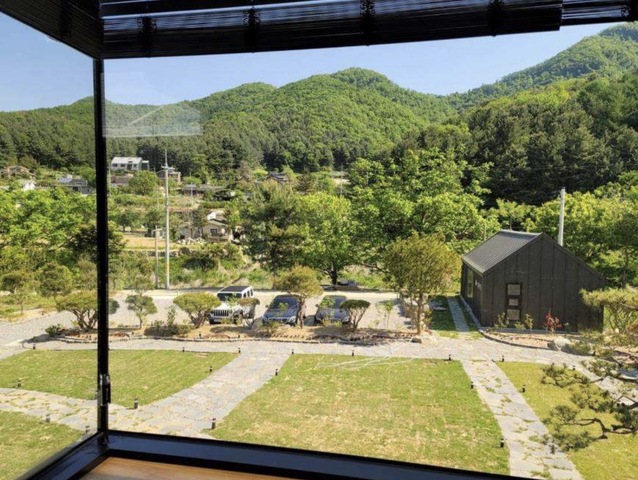 Suneung Creekside Villa image