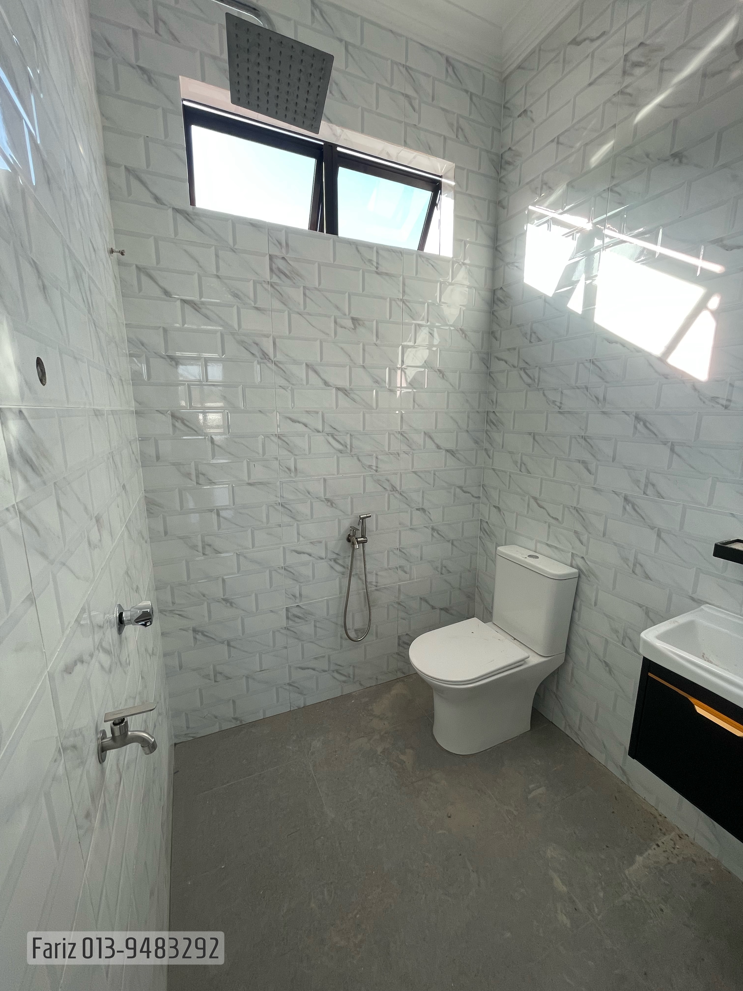 Kampung Sura Tengah image