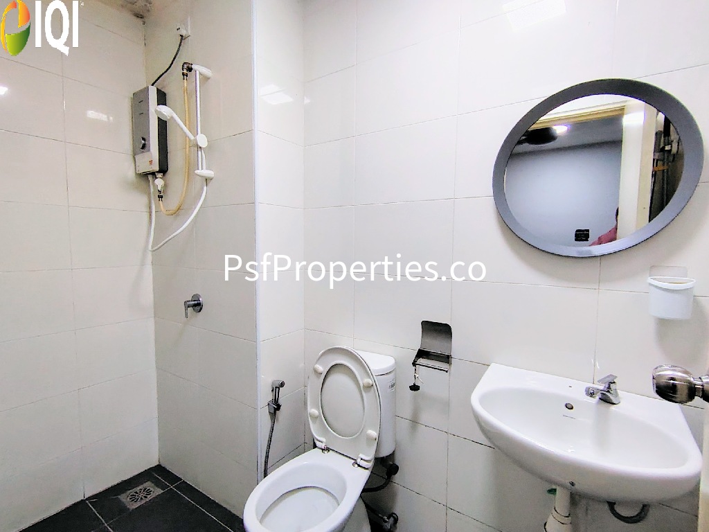 Vista Alam Serviced Apartment image